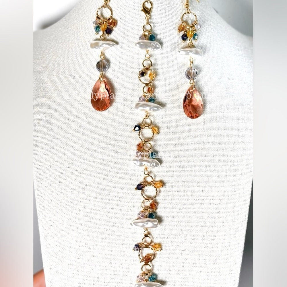 Set of Multicolor Pearl Gold Drop Statement Earring & Bracelet Elegant & Unique - Picture 2 of 10